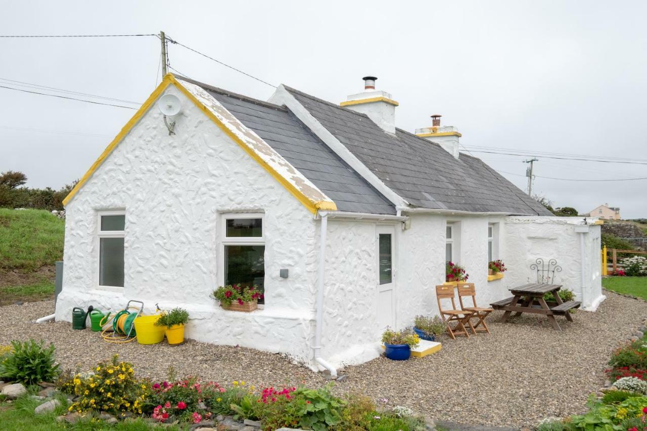 Yellow Cottage, Doolin Knockfin Cross Roads Exteriör bild